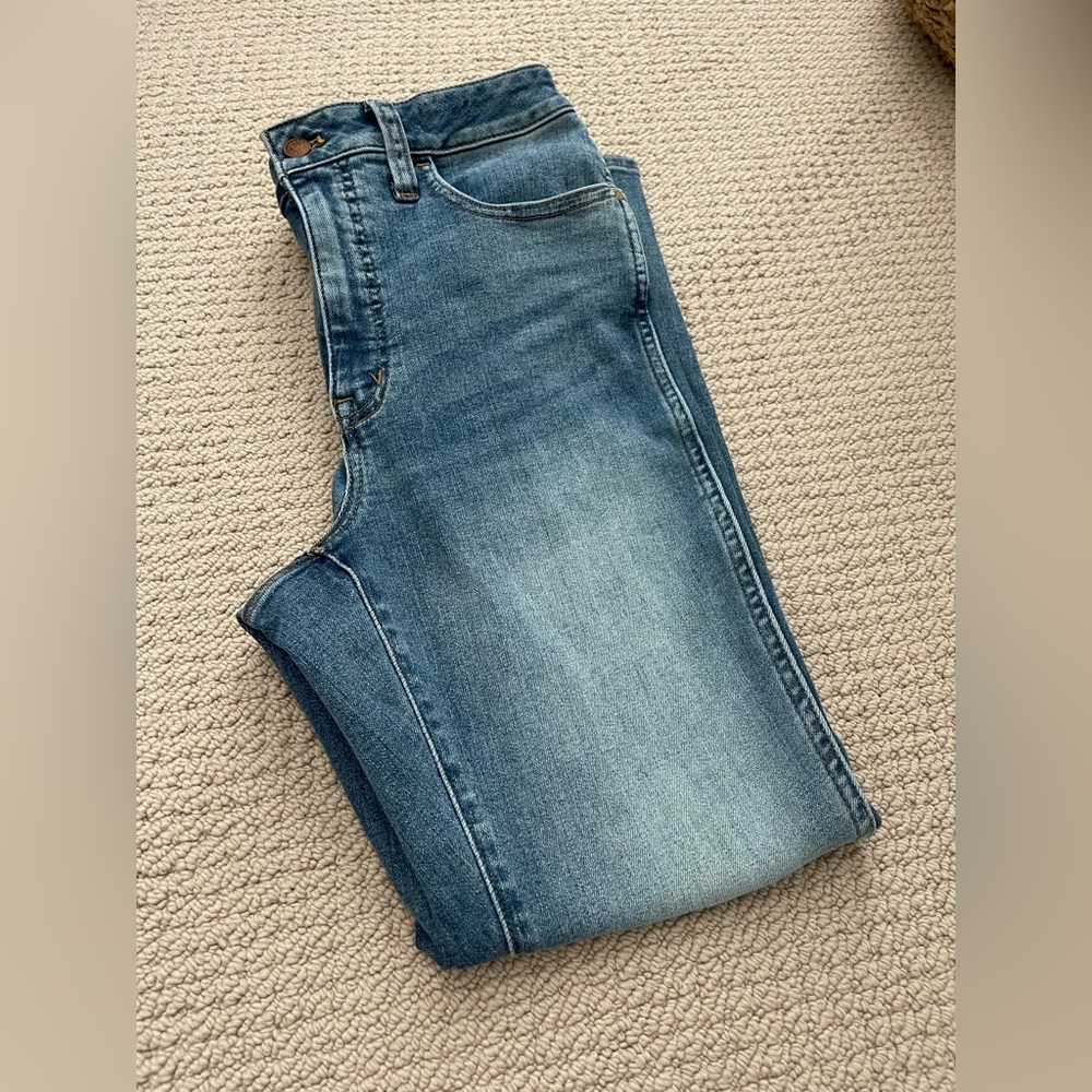 Madewell size 29 curvy skinny jeans.  NWOT